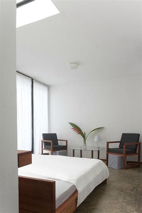 KALIWA LODGE $153 ($̶1̶8̶3̶) .